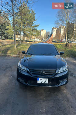 Седан Honda Accord 2014 в Львове