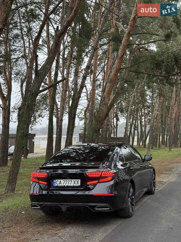 Седан Honda Accord 2018 в Черкасах