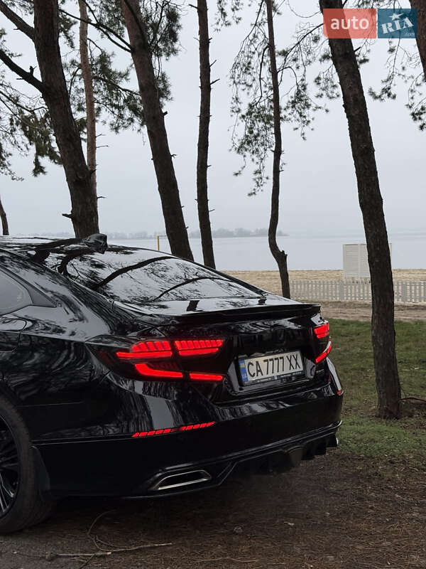 Седан Honda Accord 2018 в Черкасах