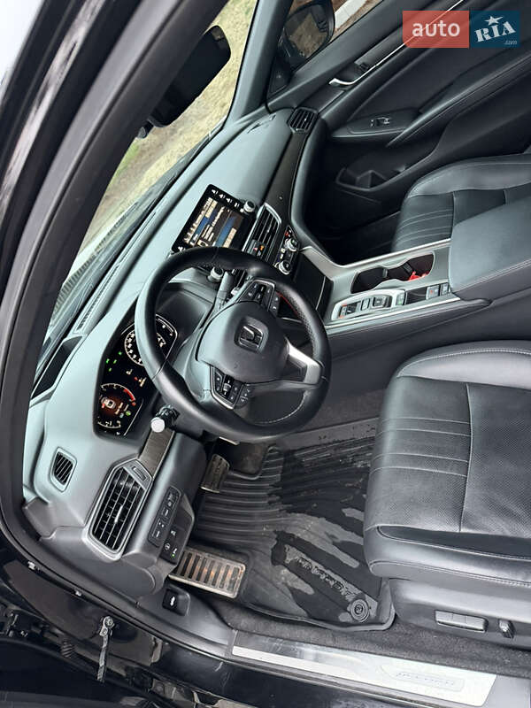 Седан Honda Accord 2018 в Черкасах