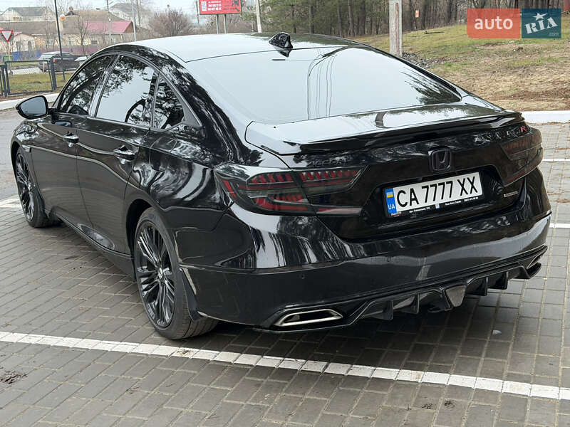 Седан Honda Accord 2018 в Черкасах