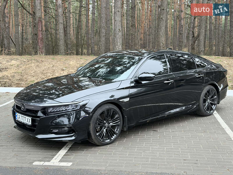 Седан Honda Accord 2018 в Черкасах