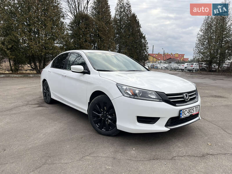 Седан Honda Accord 2014 в Львові