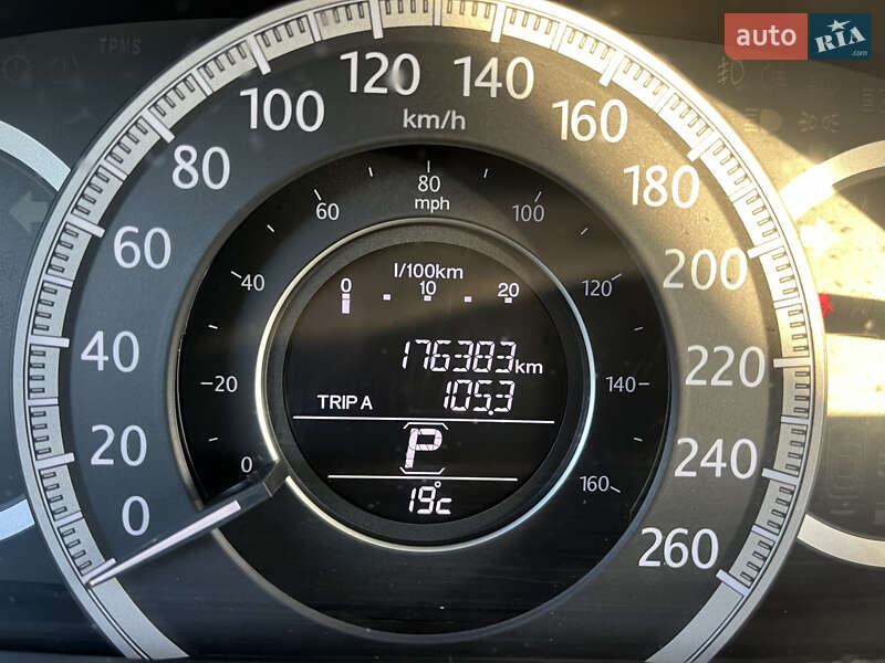 Седан Honda Accord 2014 в Львові