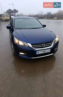Седан Honda Accord 2013 в Коломые