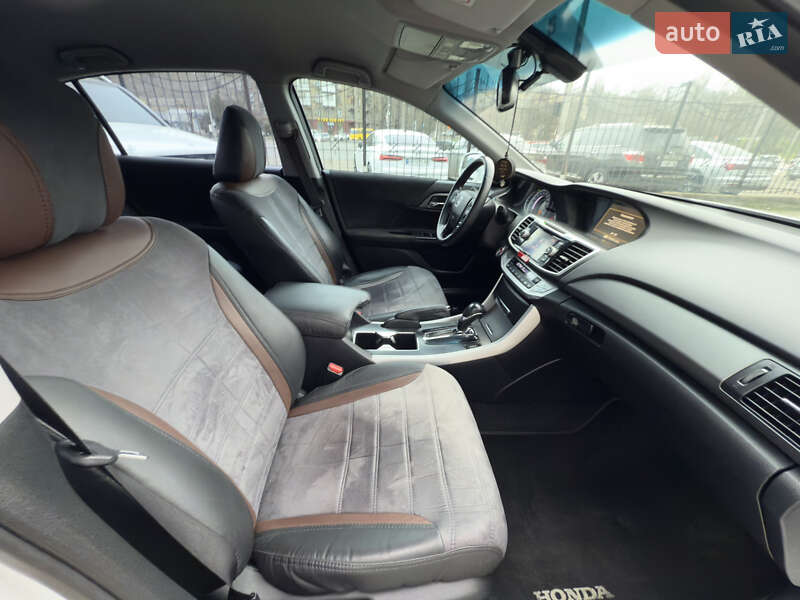 Седан Honda Accord 2013 в Одесі