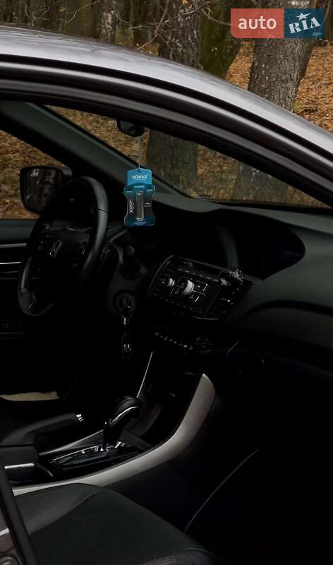 Седан Honda Accord 2016 в Хмельницькому