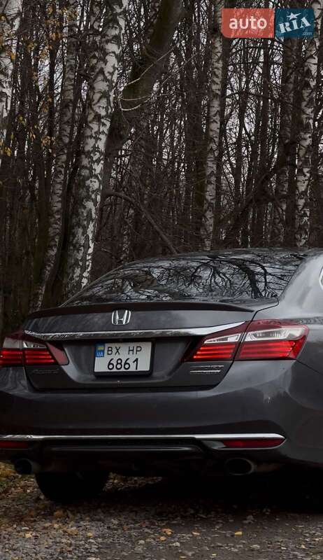 Седан Honda Accord 2016 в Хмельницькому