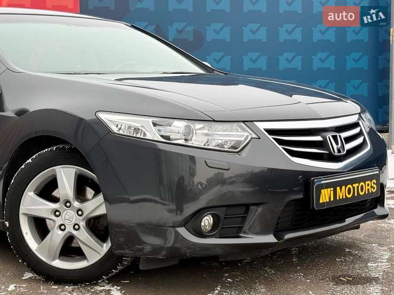 Седан Honda Accord 2011 в Києві