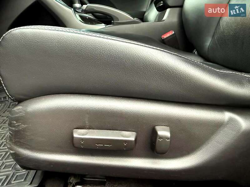 Седан Honda Accord 2011 в Києві