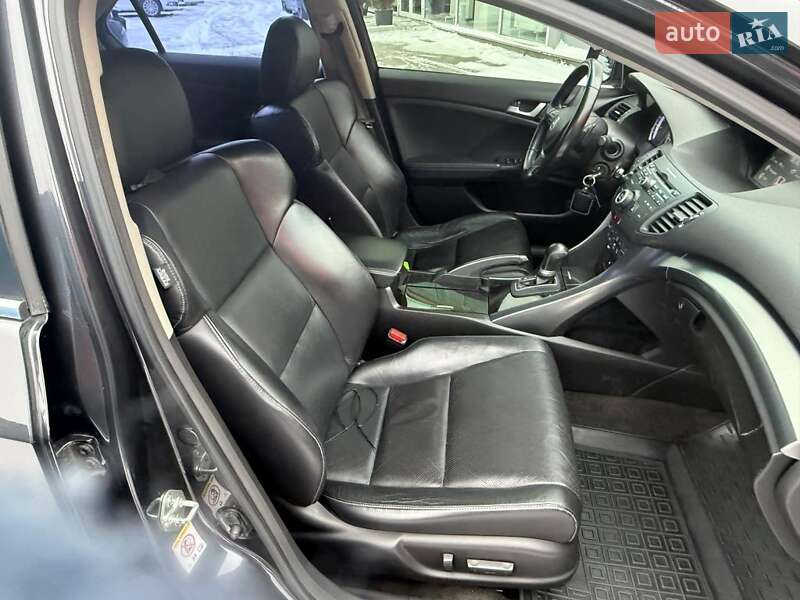 Седан Honda Accord 2011 в Києві