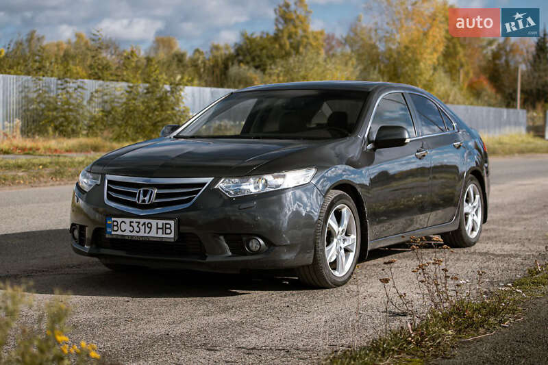 Седан Honda Accord 2012 в Львові