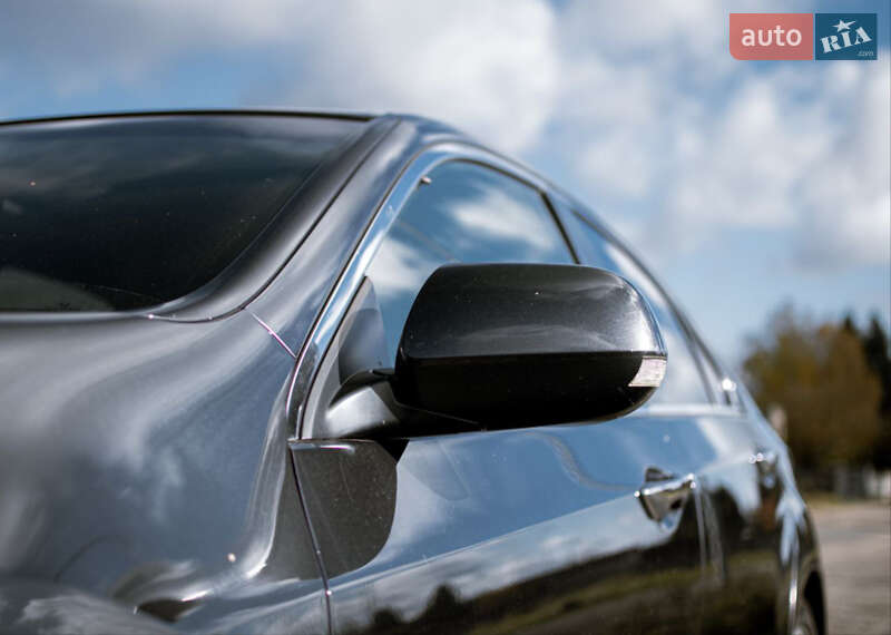 Седан Honda Accord 2012 в Львові