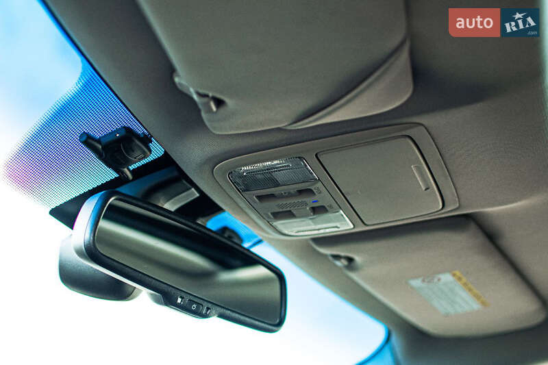 Седан Honda Accord 2012 в Львові