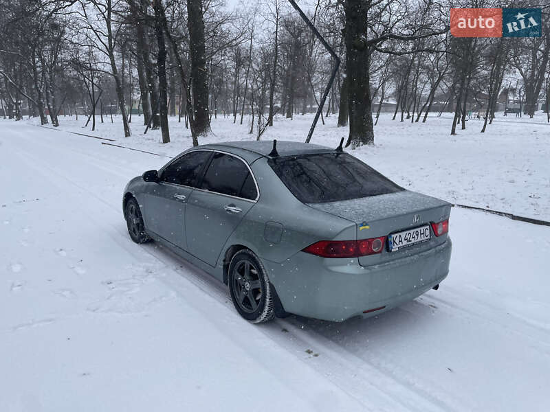 Седан Honda Accord 2004 в Харкові