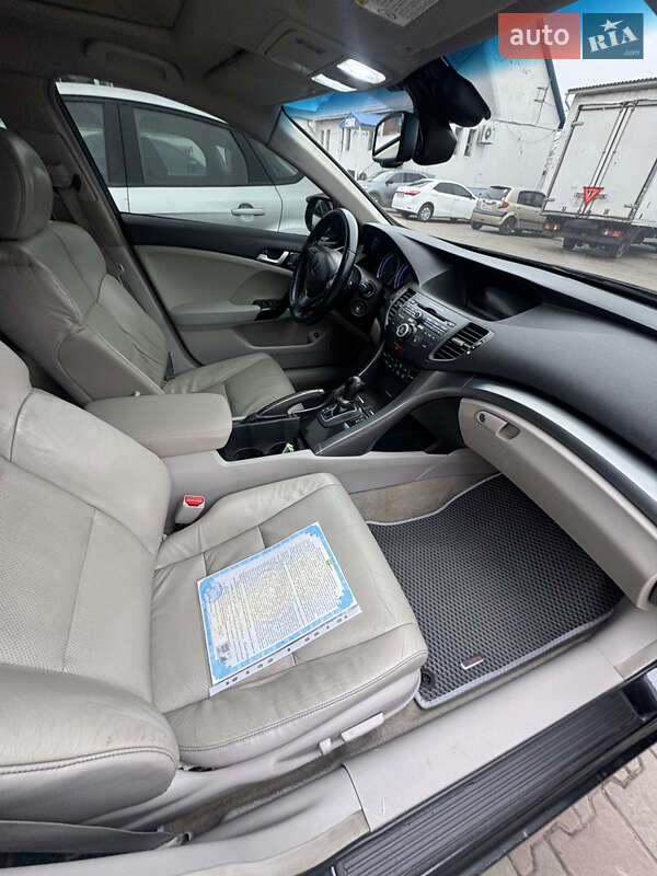 Седан Honda Accord 2011 в Одессе