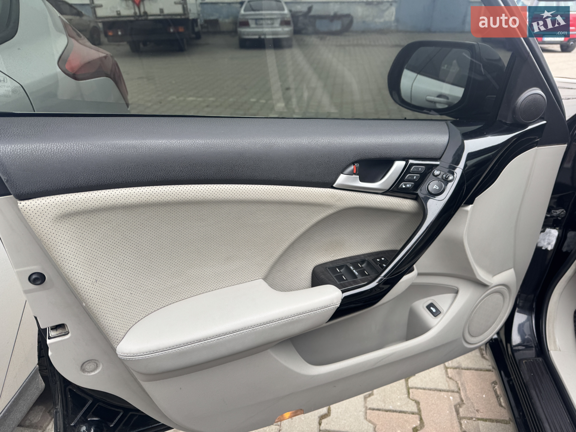 2011 Honda Accord - мініатюра 17