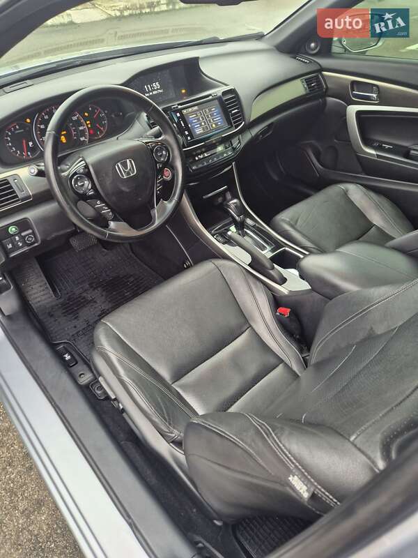Купе Honda Accord 2016 в Києві фото 18 Купе Honda Accord 2016 в Києві