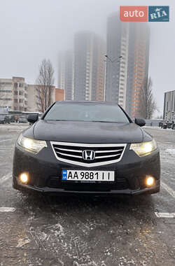 Седан Honda Accord 2012 в Киеве