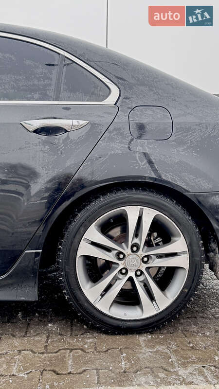 Седан Honda Accord 2012 в Києві