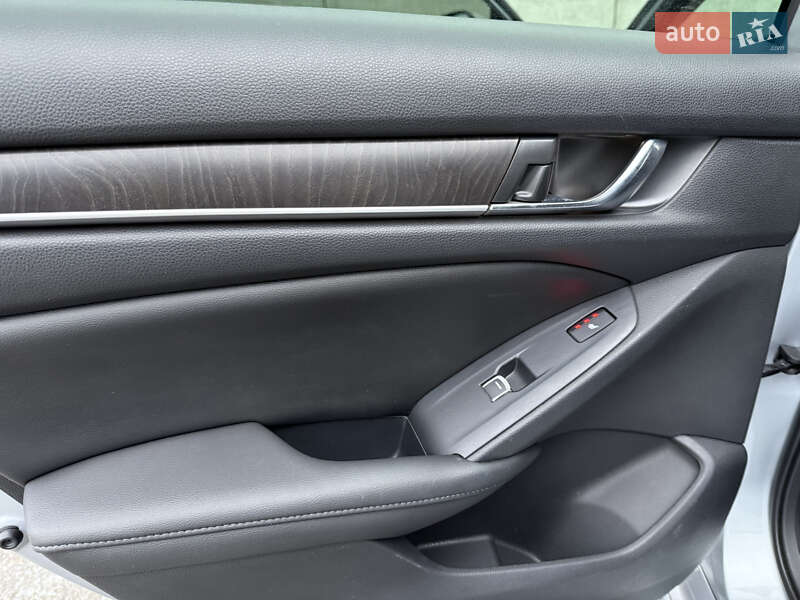 Седан Honda Accord 2019 в Киеве фото 38 Седан Honda Accord 2019 в Киеве