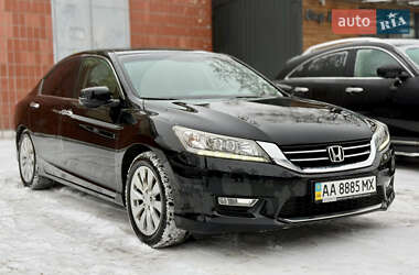 Седан Honda Accord 2013 в Киеве