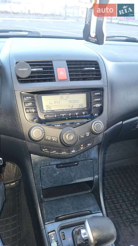 Седан Honda Accord 2004 в Белгороде-Днестровском