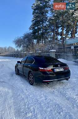 Седан Honda Accord 2016 в Умани