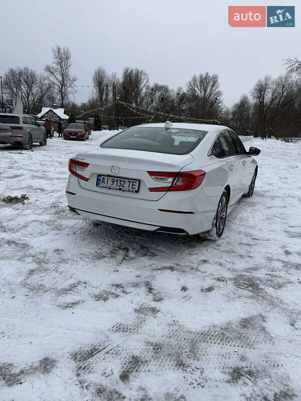 Седан Honda Accord 2018 в Киеве