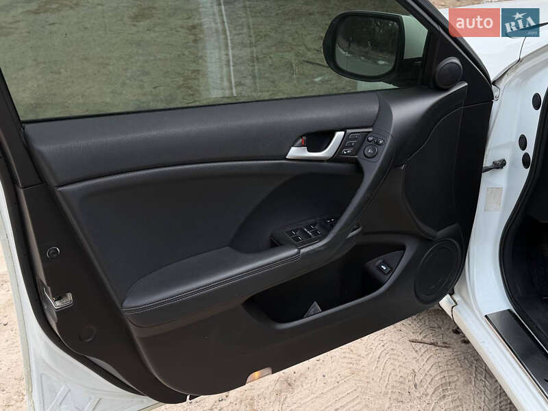 Седан Honda Accord 2012 в Дніпрі