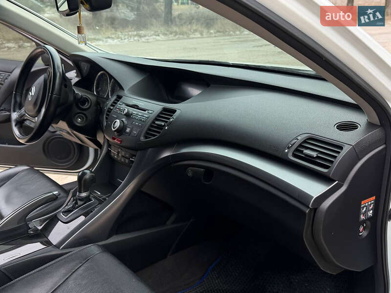 Седан Honda Accord 2012 в Дніпрі