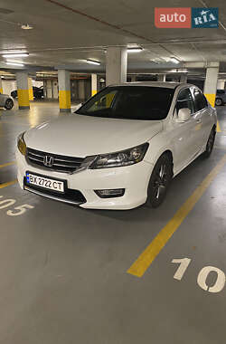 Седан Honda Accord 2013 в Хмельницком