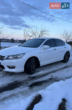 Седан Honda Accord 2013 в Львове