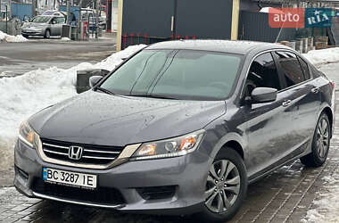 Седан Honda Accord 2012 в Рівному