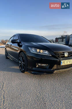 Седан Honda Accord 2013 в Днепре