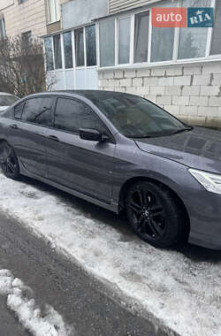 Седан Honda Accord 2015 в Киеве