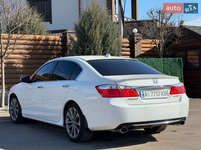 Седан Honda Accord 2014 в Киеве