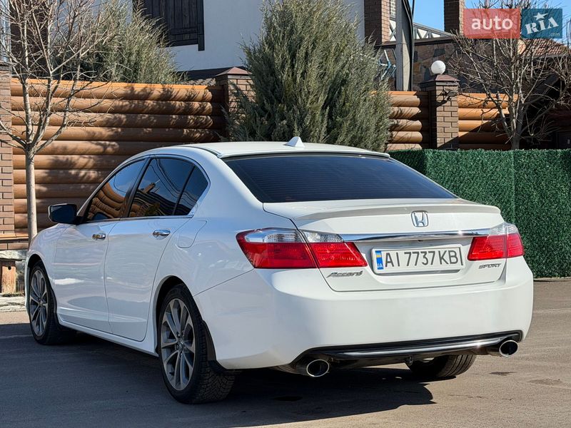 Седан Honda Accord 2014 в Киеве