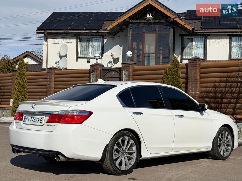 Седан Honda Accord 2014 в Киеве