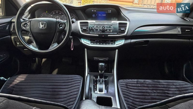 Седан Honda Accord 2014 в Киеве