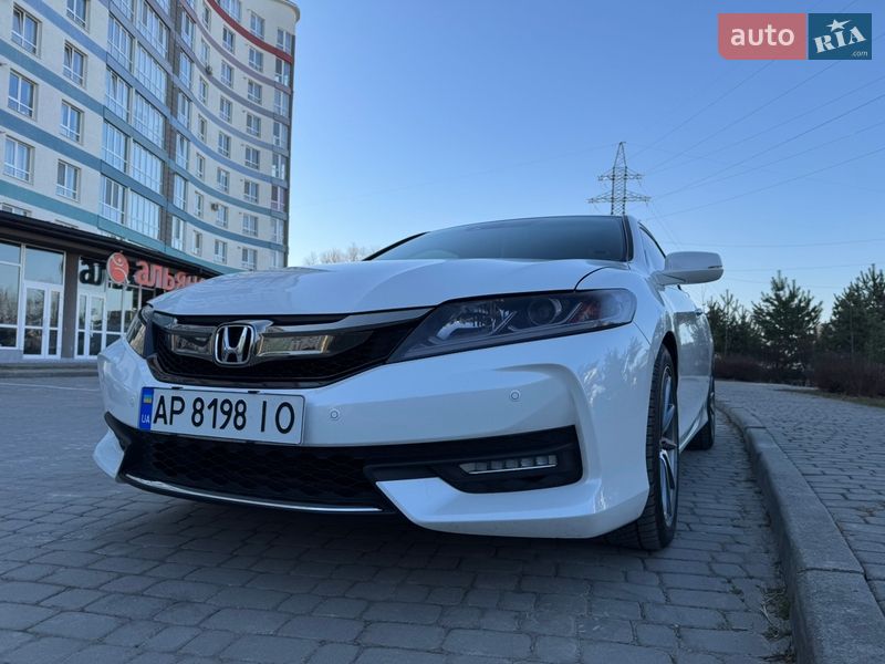 Купе Honda Accord 2015 в Ивано-Франковске
