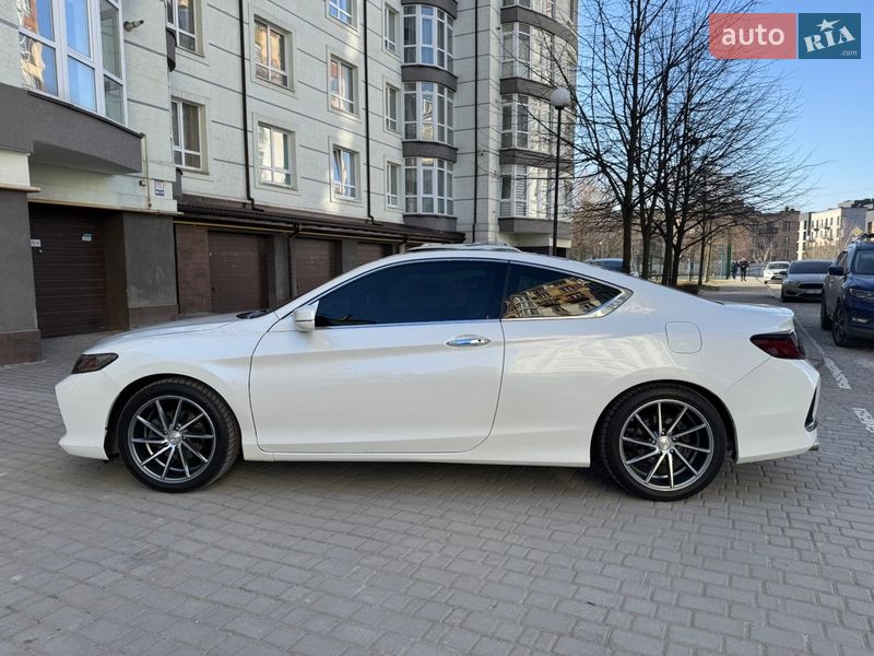 Купе Honda Accord 2015 в Ивано-Франковске