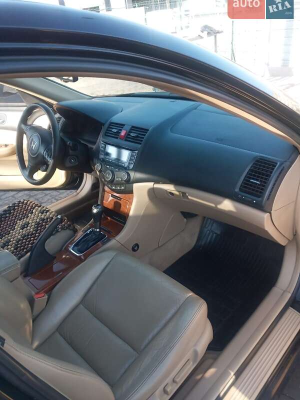 Седан Honda Accord 2006 в Кривом Роге