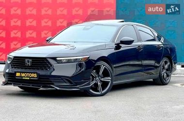 Седан Honda Accord 2023 в Киеве