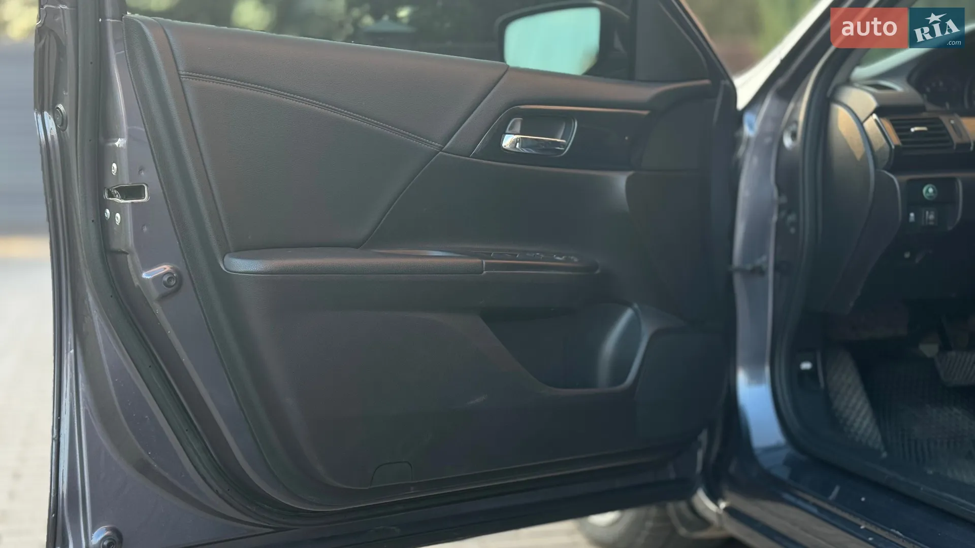 2015 Honda Accord - мініатюра 25