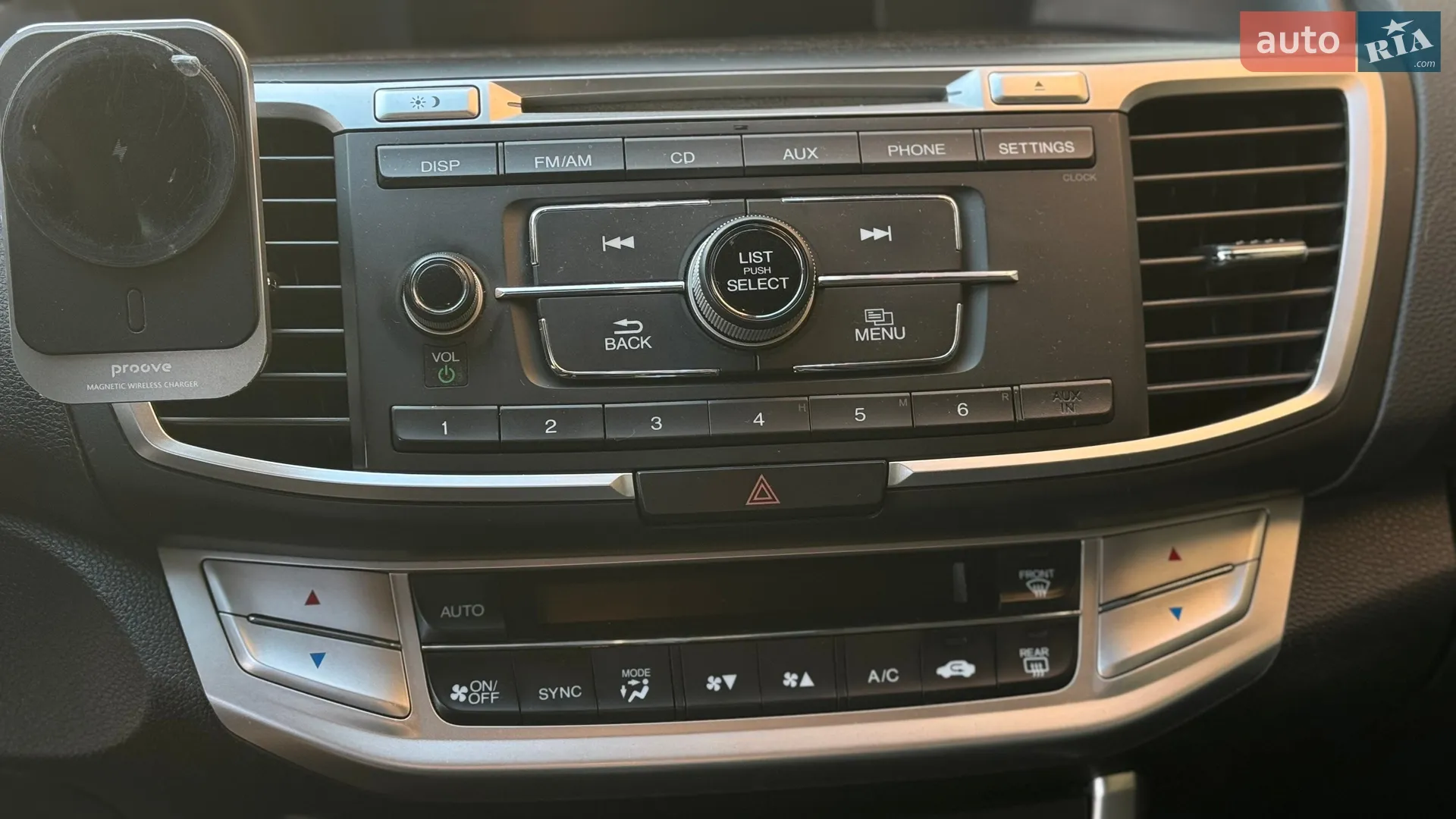 2015 Honda Accord - мініатюра 32