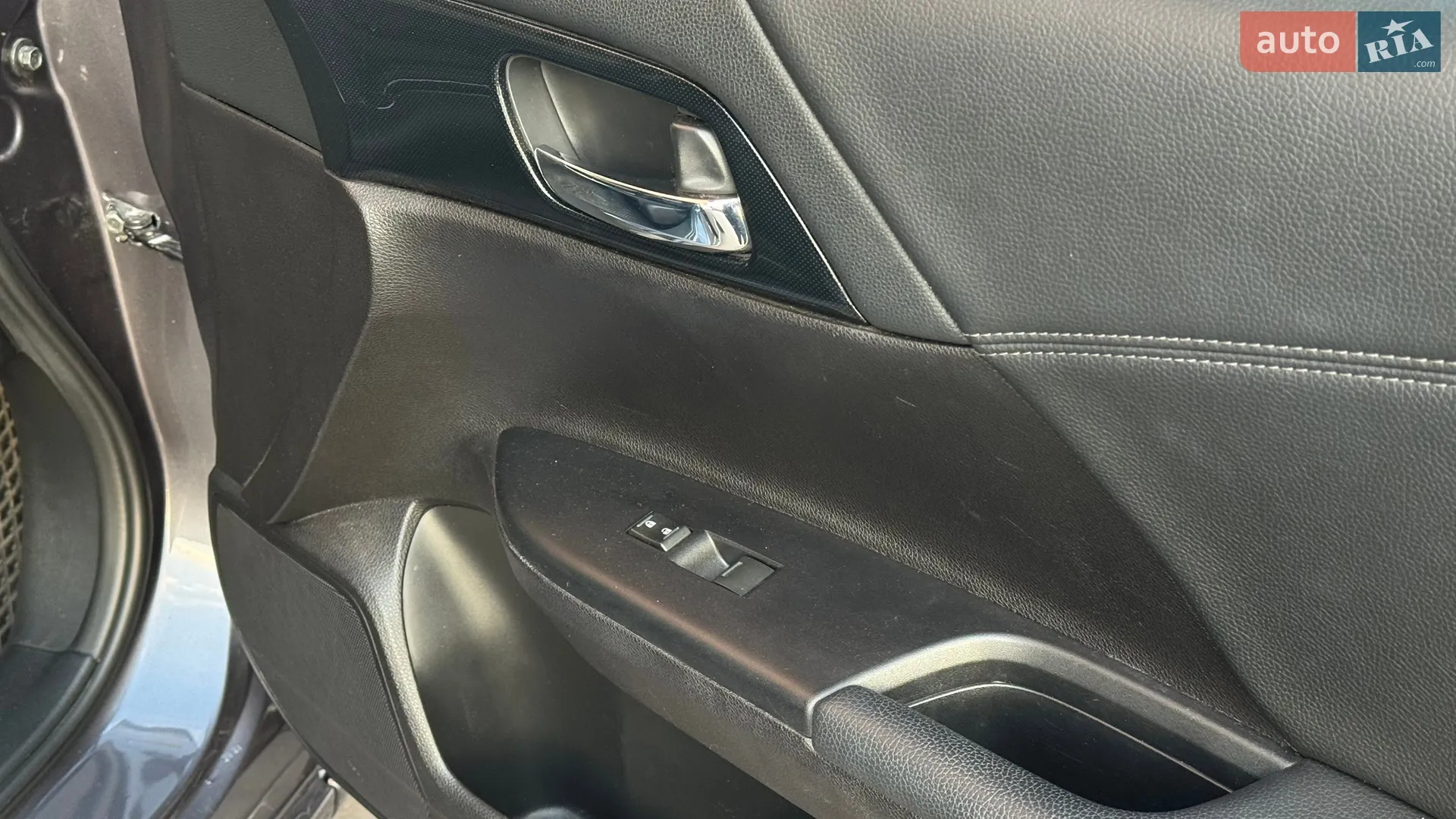 2015 Honda Accord - мініатюра 38