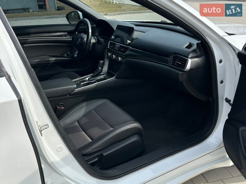 Седан Honda Accord 2019 в Рівному