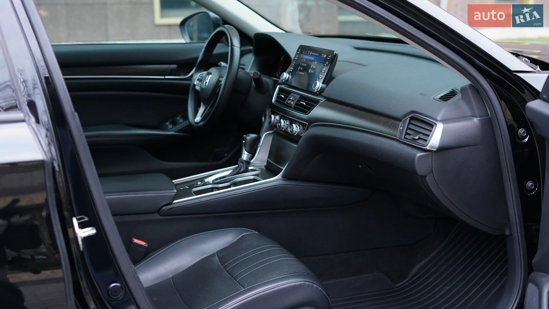 2017 Honda Accord - мініатюра 12