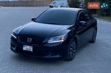 Седан Honda Accord 2015 в Києві